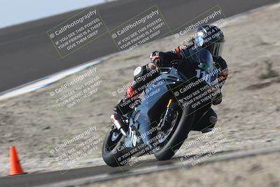 media/Nov-01-2025-TrackDaz (Sat) [[2b4d5192bc]]/C Group/1240pm (Turn 2 Outside)/